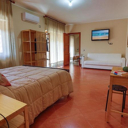 B&B Casabuddace Messina Bagian luar foto