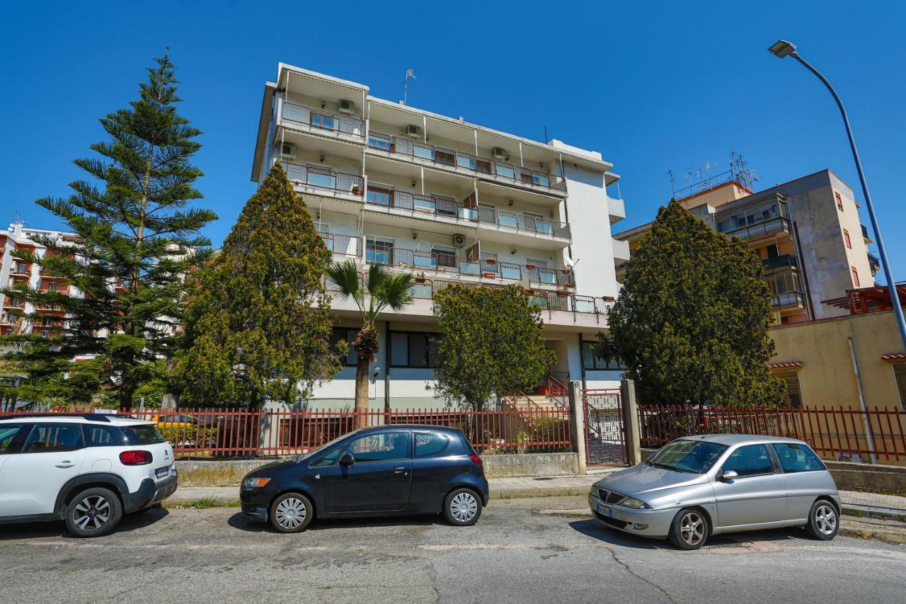 B&B Casabuddace Messina Bagian luar foto