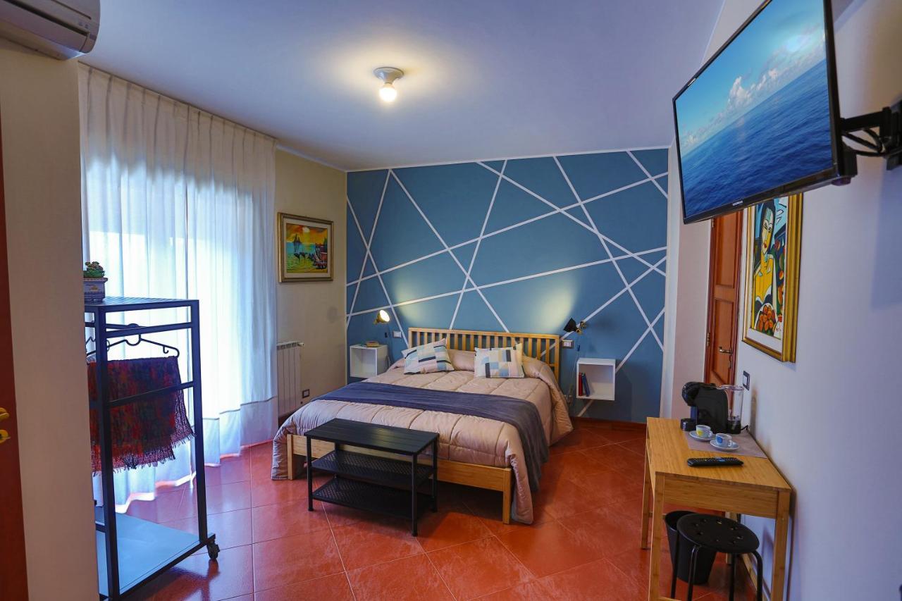 B&B Casabuddace Messina Bagian luar foto
